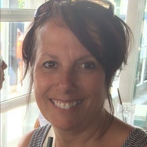 Meet your Posher, Carrie